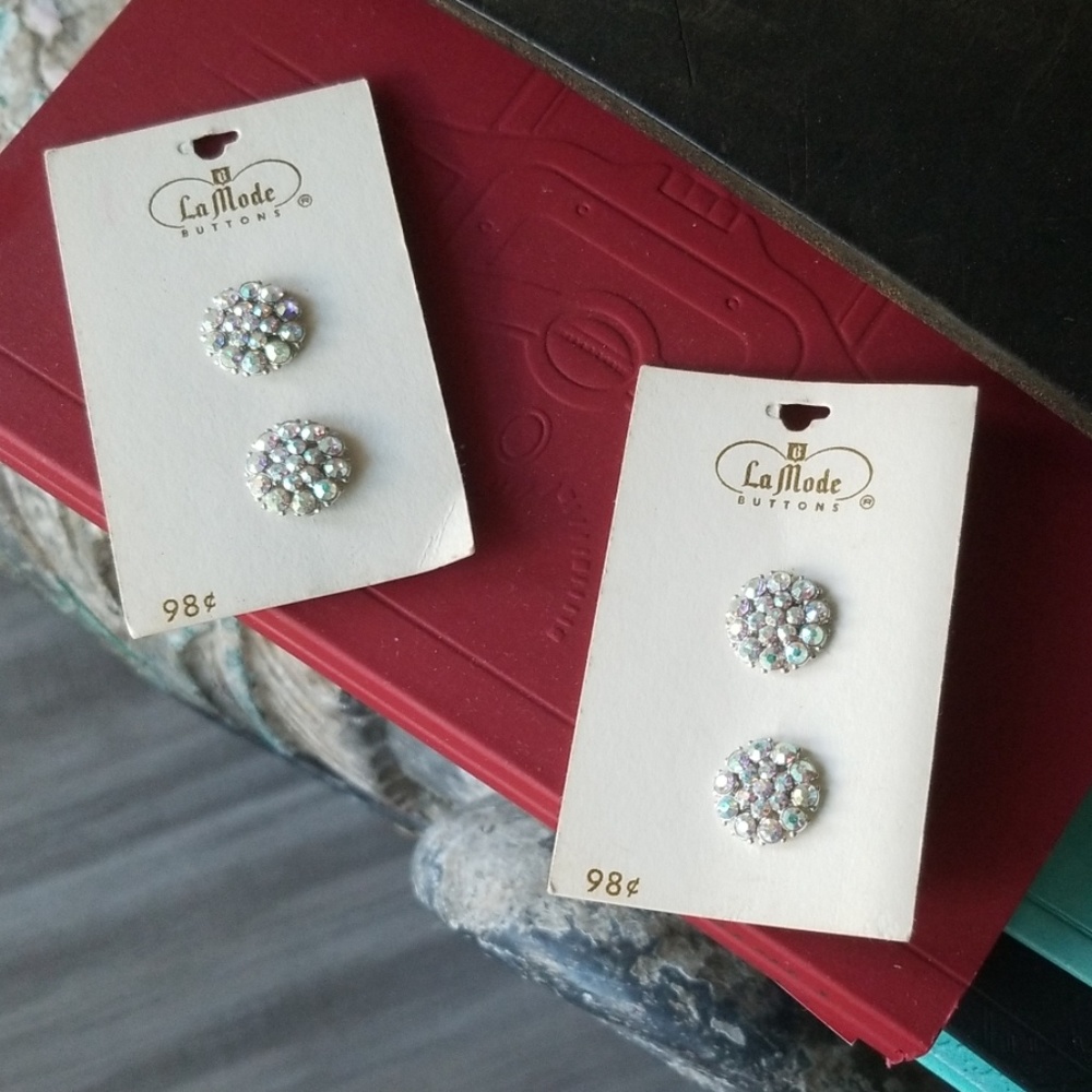 La Mode Pairs Silvertone Rhinestones Buttons Collection New On Cards